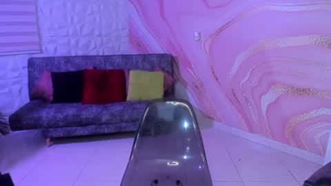 Sara online show from 12/09/24, 07:07