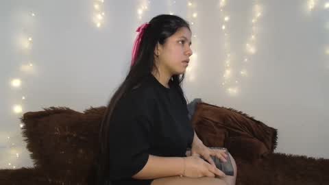 sara and thomas online show from 12/12/24, 10:20