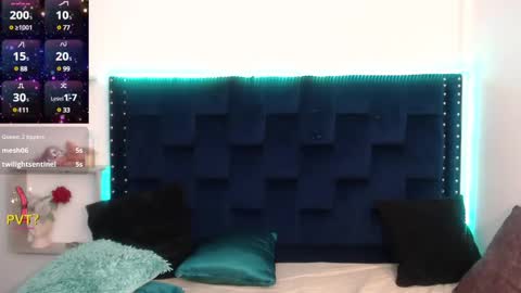 SARAHGIL online show from 03/08/25, 12:33