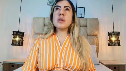 Snapshot of sarablonde_t chatting on 03/25/26, 07:20 sarablonde_t online show from 03/25/26, 07:20