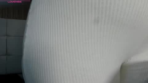   online show from 10/12/25, 10:36