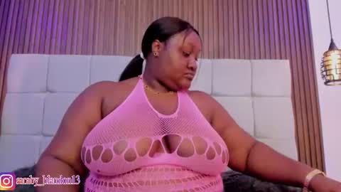 Snapshot of saraby_blandon chatting on 07/01/26, 10:39 online show from 07/01/26, 10:39