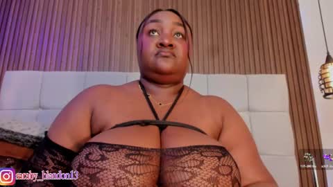 Snapshot of saraby_blandon chatting on 07/10/26, 11:02 online show from 07/10/26, 11:02