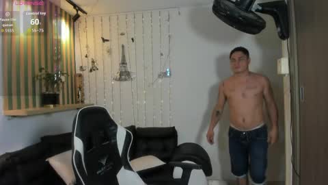 Snapshot of saraclub_jy chatting on 04/22/26, 11:50 saraclub online show from 04/22/26, 11:50