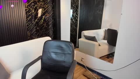 Sara  Everyday From 1430 to 2130 Col Time online show from 12/20/24, 11:05