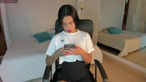 Sara  Everyday From 1430 to 2130 Col Time online show from 03/07/25, 06:54