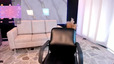 Snapshot of saracorraless chatting on 05/14/26, 06:37 Sara Everyday From 1430 to 2130 Col Time online show from 05/14/26, 06:37