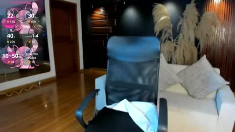 Snapshot of saracorraless chatting on 05/23/26, 06:56 Sara Everyday From 1430 to 2130 Col Time online show from 05/23/26, 06:56