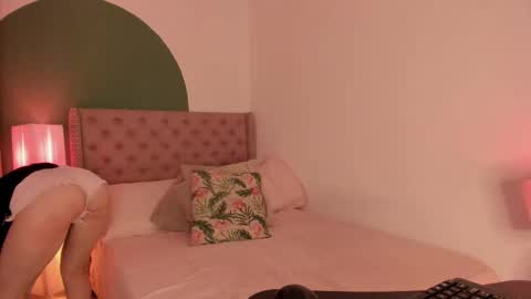 Snapshot of sarada_parker chatting on 02/10/25, 04:04 Sarada Parker online show from 02/10/25, 04:04