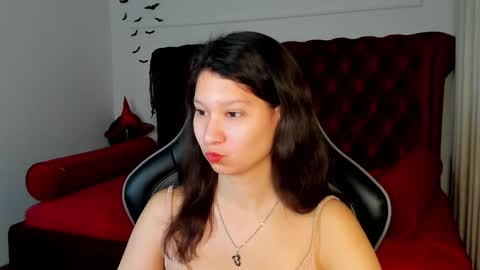 Snapshot of saradenars chatting on 11/11/25, 07:08 SaraDenars online show from 11/11/25, 07:08