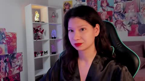 Snapshot of saradenars chatting on 11/19/25, 05:18 SaraDenars online show from 11/19/25, 05:18