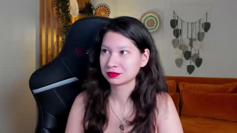 Snapshot of saradenars chatting on 11/26/25, 06:03 SaraDenars online show from 11/26/25, 06:03