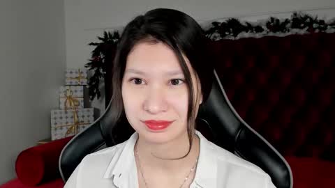 Snapshot of saradenars chatting on 12/16/25, 04:17 SaraDenars online show from 12/16/25, 04:17