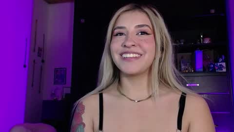 Snapshot of saradiazxxx chatting on 03/15/26, 08:53 saradiazxxx online show from 03/15/26, 08:53