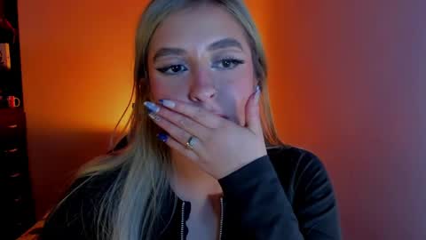 Snapshot of saradiazxxx chatting on 03/29/26, 08:25 saradiazxxx online show from 03/29/26, 08:25