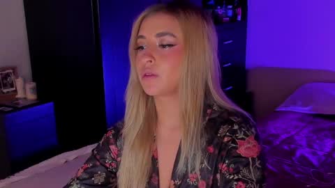 Snapshot of saradiazxxx chatting on 04/24/26, 03:03 saradiazxxx online show from 04/24/26, 03:03