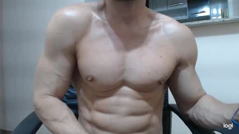 saradorj92 online show from 12/16/24, 04:34