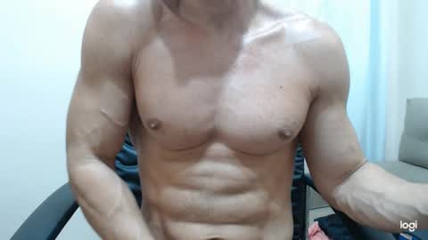 saradorj92 online show from 02/08/25, 10:08