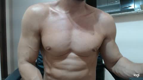 saradorj92 online show from 02/11/25, 04:01