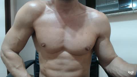 saradorj92 online show from 02/12/25, 05:58