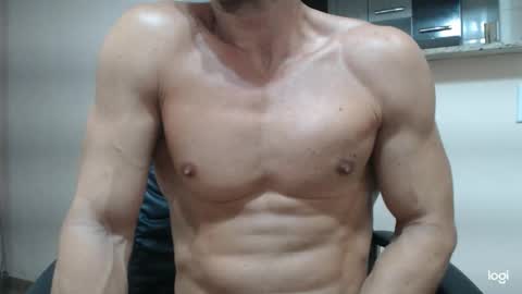 saradorj92 online show from 02/16/25, 05:15