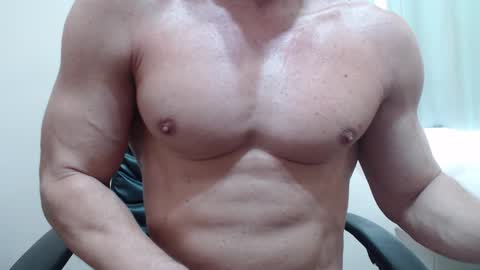 Snapshot of saradorj92 chatting on 03/11/26, 12:44 saradorj92 online show from 03/11/26, 12:44