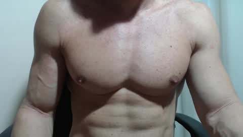 Snapshot of saradorj92 chatting on 03/16/26, 05:44 saradorj92 online show from 03/16/26, 05:44