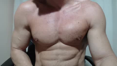 Snapshot of saradorj92 chatting on 03/26/26, 02:28 saradorj92 online show from 03/26/26, 02:28