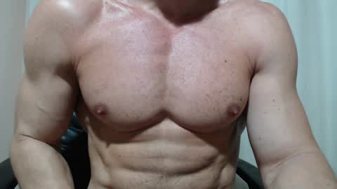 Snapshot of saradorj92 chatting on 03/31/26, 12:45 saradorj92 online show from 03/31/26, 12:45