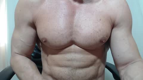 Snapshot of saradorj92 chatting on 04/20/26, 05:05 saradorj92 online show from 04/20/26, 05:05