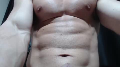 Snapshot of saradorj92 chatting on 06/30/26, 12:00 saradorj92 online show from 06/30/26, 12:00
