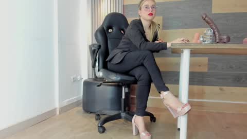 Sara Ferrera online show from 01/09/25, 04:19