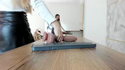 Sara Ferrera online show from 10/07/25, 04:20