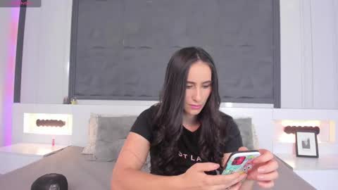  Sara Gomez  online show from 03/01/25, 02:55