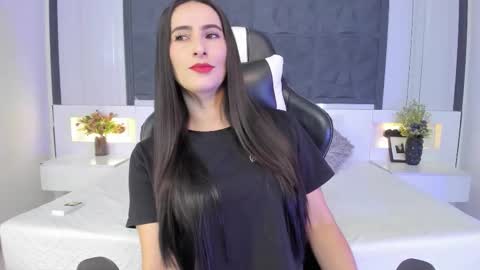  Sara Gomez  online show from 10/15/25, 01:22