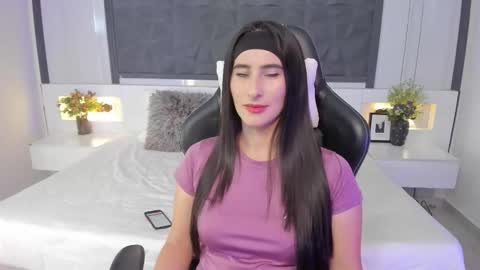  Sara Gomez  online show from 11/13/25, 01:43