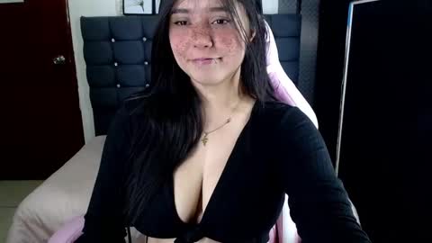 Sarah Moon online show from 02/20/25, 02:13