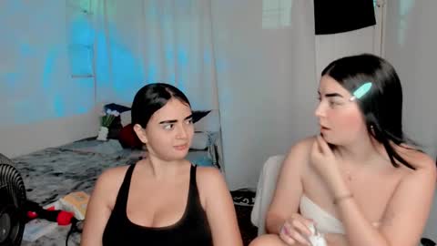 Snapshot of sarah_angelll chatting on 02/08/25, 09:57 sarah online show from 02/08/25, 09:57