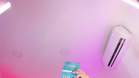 Sarah Bonneth online show from 02/06/26, 11:57