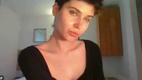 Sarah online show from 02/17/26, 07:38