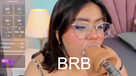 Snapshot of sarah_gold_1 chatting on 02/23/25, 03:02 Sarah online show from 02/23/25, 03:02