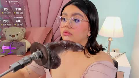 Snapshot of sarah_gold_1 chatting on 03/08/25, 11:49 Sarah online show from 03/08/25, 11:49