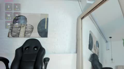 sarah_gothicgirl online show from 04/10/26, 07:51