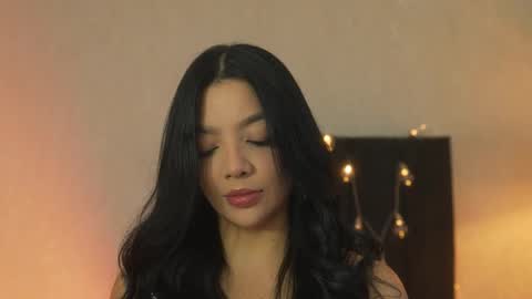       online show from 05/01/26, 12:15