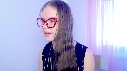 Sarah online show from 11/09/25, 04:11