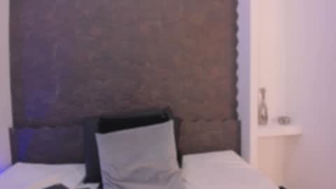 Snapshot of sarah_jacobbs chatting on 03/07/25, 03:07     online show from 03/07/25, 03:07
