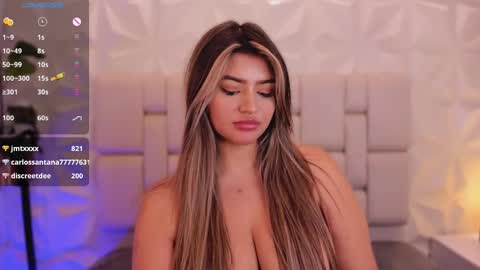 Snapshot of sarah_jacobbs chatting on 03/08/25, 05:43     online show from 03/08/25, 05:43