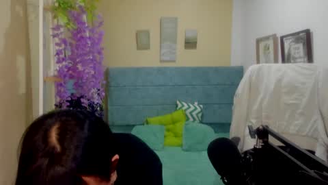 Sarah Ramirez online show from 02/01/25, 02:16