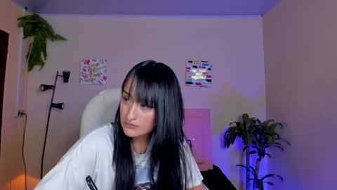 Sarah Ramirez online show from 02/13/25, 02:52