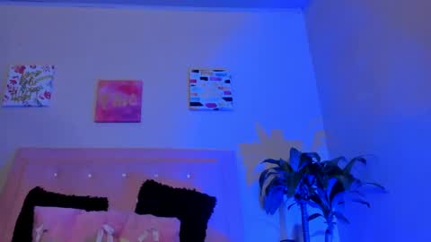 Sarah Ramirez online show from 02/22/25, 11:35